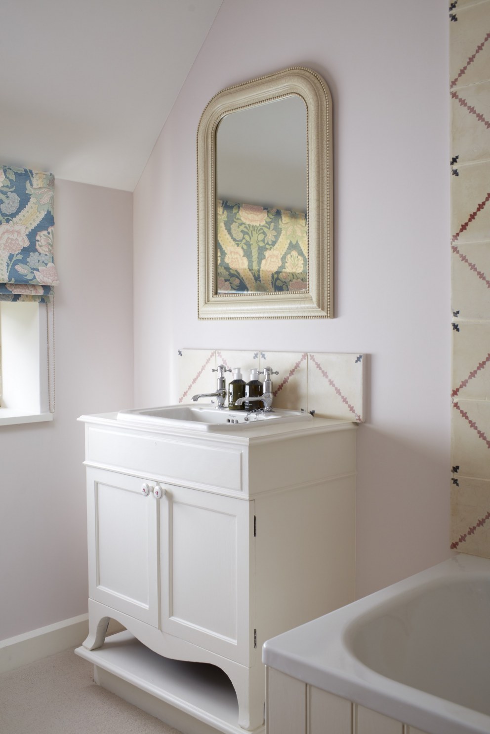 Gloucestershire House | Bathroom | Interior Designers
